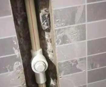 科尔沁左翼后卫生间测漏水